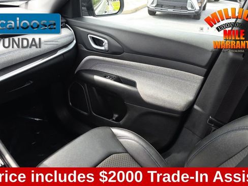 Used 2024 Jeep Compass Latitude AWD/4WD image 29