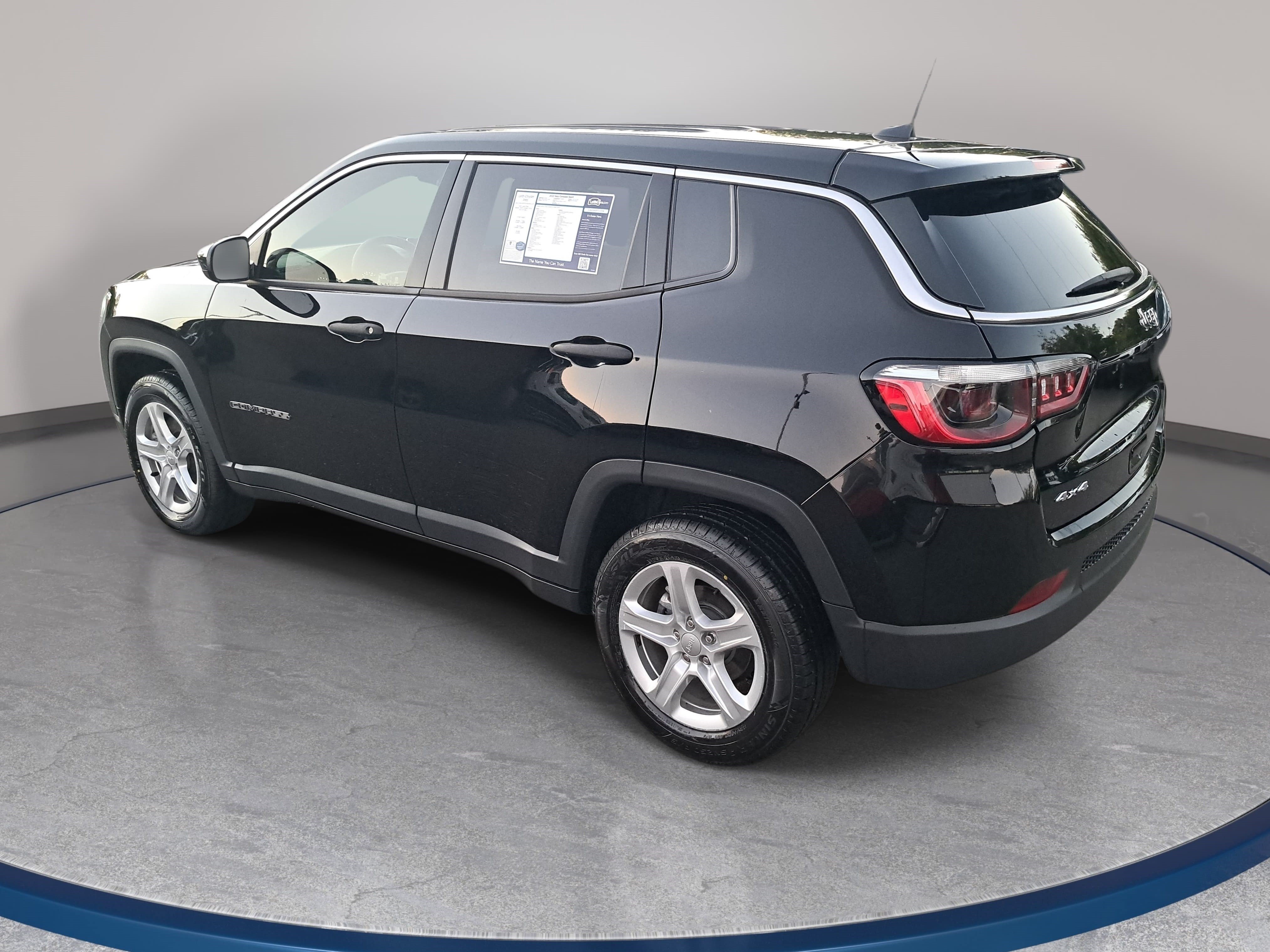 Used 2023 Jeep Compass Sport AWD/4WD image 8