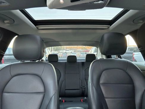 Used 2019 Mercedes-Benz C 300 4MATIC Sedan image 16