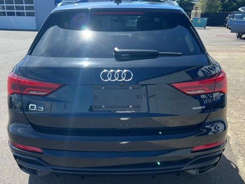 Used 2019 Audi Q3 2.0T Premium Plus w/ Premium Plus Package AWD/4WD image 9