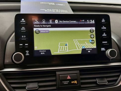 Used 2018 Honda Accord Touring image 16
