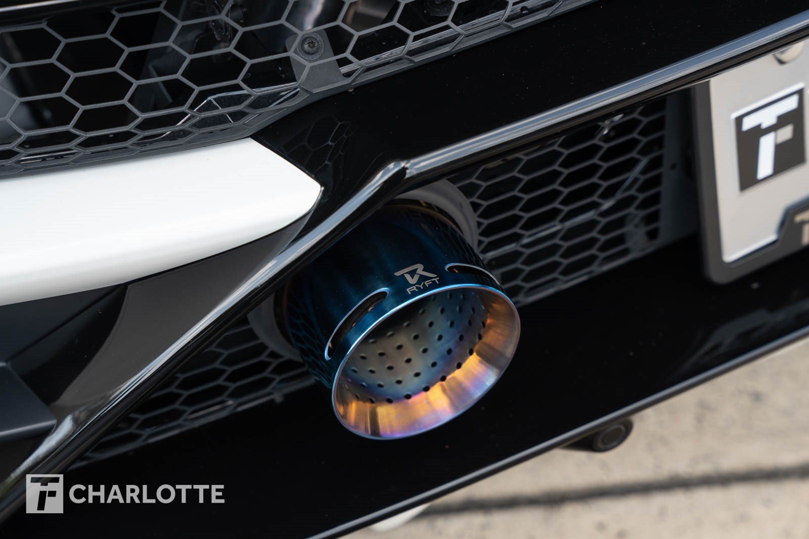 Used 2024 Lamborghini Huracan EVO AWD/4WD image 16