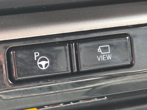 Certified 2025 Lexus TX 500h AWD w/ Technology Package image 18