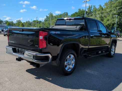 Used 2020 Chevrolet Silverado 2500 LTZ w/ LTZ Premium Package image 8