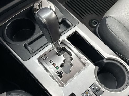 Used 2020 Toyota 4Runner SR5 Premium image 16