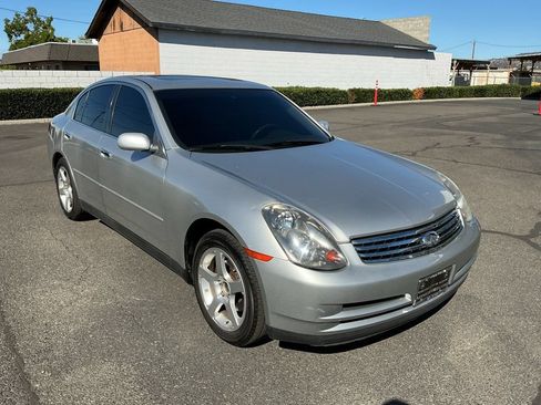 Used 2003 INFINITI G35 Sedan w/ Premium Pkg RWD image 6