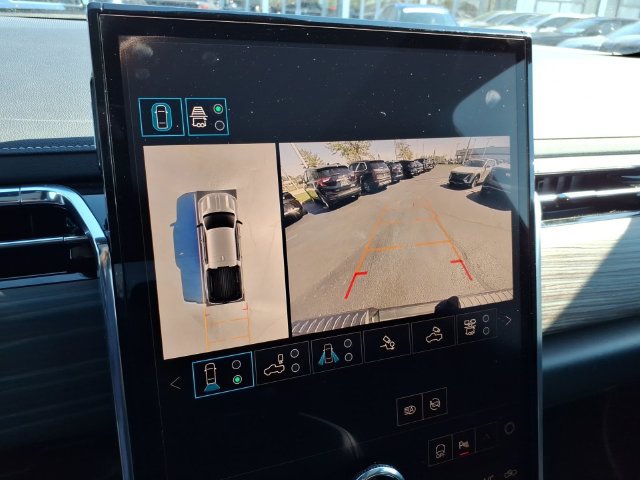 Used 2025 GMC Sierra EV Denali AWD/4WD image 34