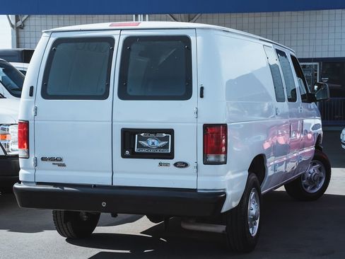 Used 2014 Ford E-150 and Econoline 150 w/ Power Group image 2