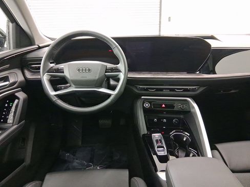 Certified 2025 Audi Q5 Premium Plus w/ Premium Plus image 4