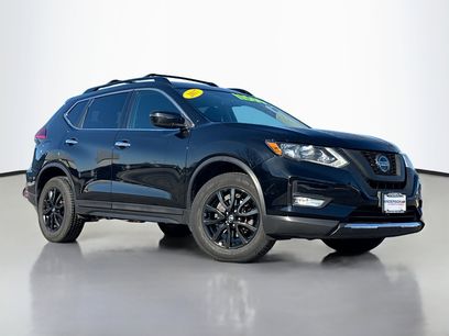 Used 2017 Nissan Rogue SV w/ Midnight Edition