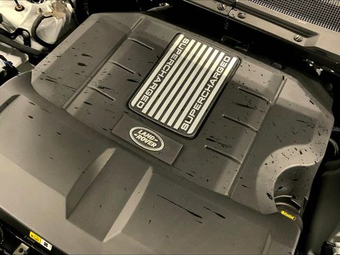 Used 2025 Land Rover Defender 90 V8 image 17