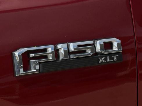 Used 2018 Ford F150 XLT w/ Equipment Group 302A Luxury RWD image 10