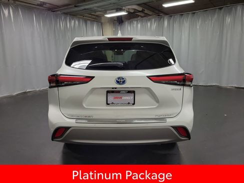 Used 2023 Toyota Highlander Platinum AWD/4WD image 7