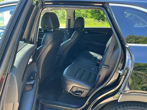 Used 2016 Kia Sorento EX AWD/4WD image 39