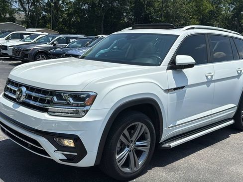 Used 2018 Volkswagen Atlas SEL w/ R-Line Package AWD/4WD image 7