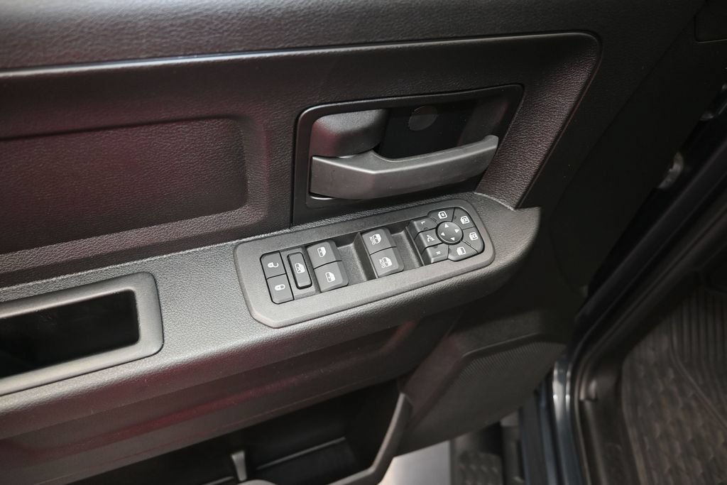 Used 2026 RAM 2500 Warlock w/ Safety Group AWD/4WD image 11
