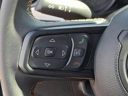 Used 2024 Jeep Gladiator Sport AWD/4WD image 24