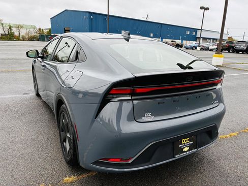 Used 2023 Toyota Prius Limited image 5