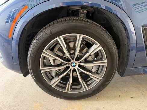 Used 2022 BMW X5 xDrive40i w/ M Sport Package AWD/4WD image 16