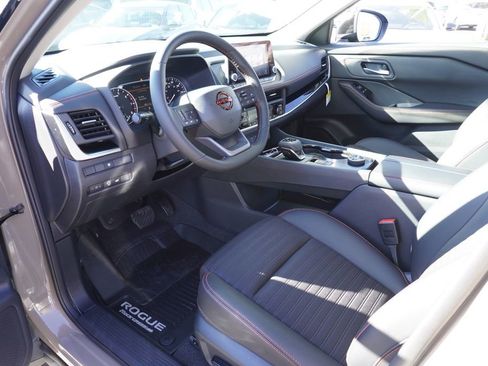Certified 2025 Nissan Rogue SV w/ Rock Creek Premium Package image 16