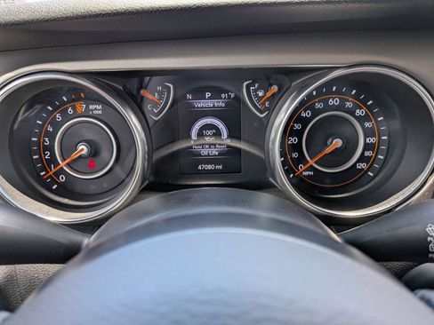 Used 2020 Jeep Wrangler Sport AWD/4WD image 12