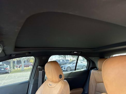 Certified 2024 Cadillac XT4 Sport image 32