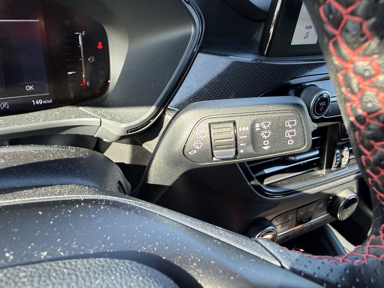 Used 2025 Ford Escape ST-Line AWD/4WD image 17