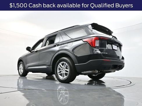 New 2025 Ford Explorer Active image 30