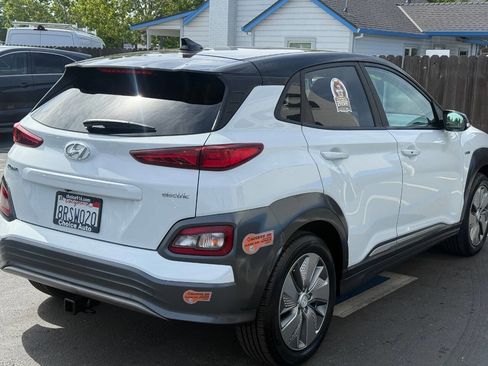 Used 2020 Hyundai Kona SEL FWD image 7