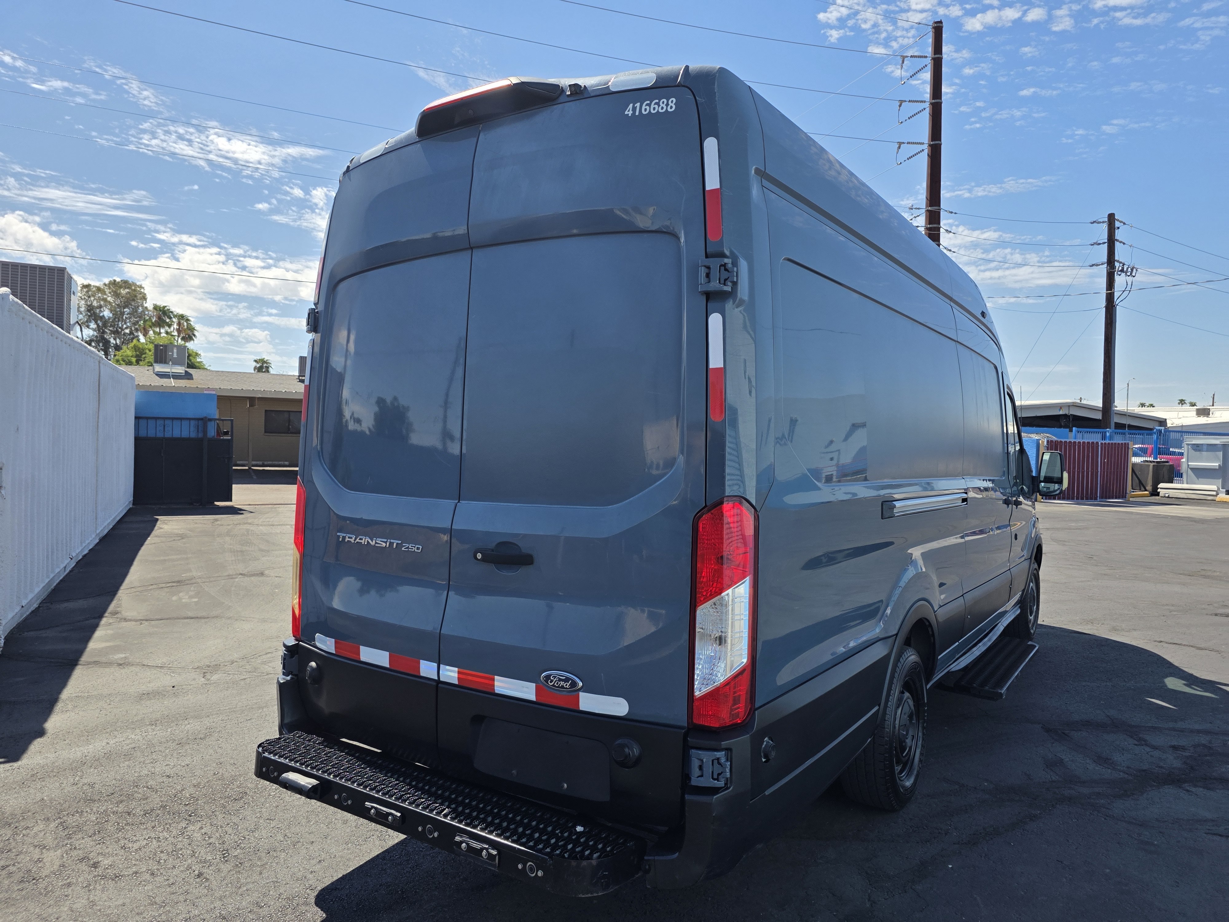 Used 2019 Ford Transit 250 148 High Roof Extended RWD image 4