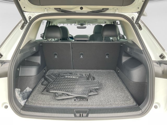 Certified 2026 Volkswagen Tiguan SE FWD image 23