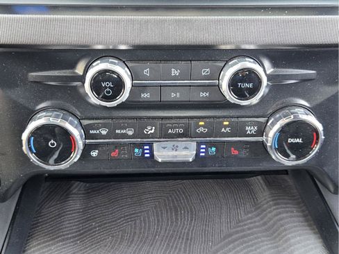 Used 2024 Ford F250 Platinum w/ Tremor Off-Road Package AWD/4WD image 15