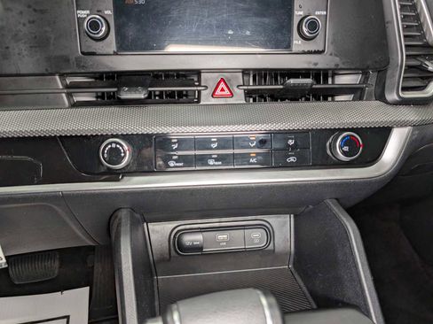 Certified 2023 Kia Sportage LX image 30