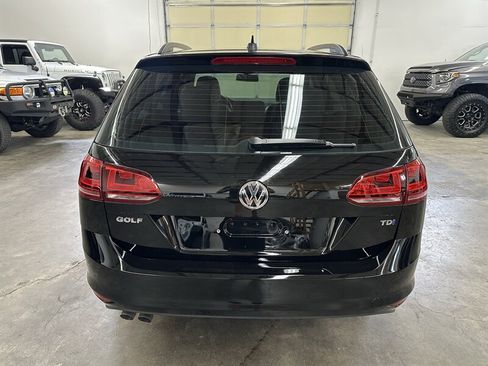 Used 2015 Volkswagen Golf TDI S FWD image 4