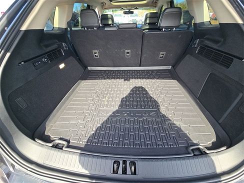 Used 2022 Lincoln Nautilus Reserve w/ Equipment Group 201A image 24