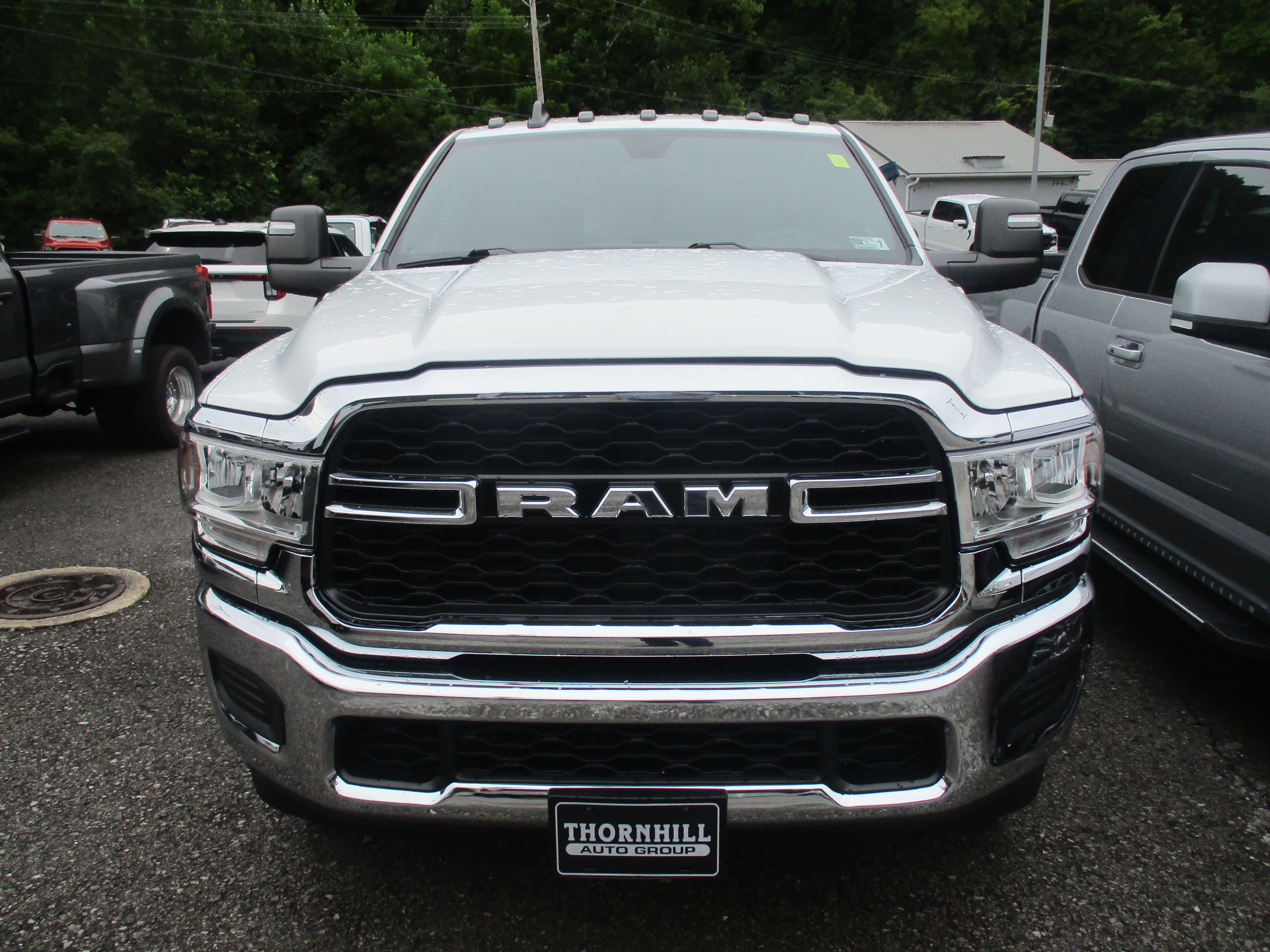 Used 2024 RAM 2500 Tradesman w/ Chrome Appearance Group AWD/4WD image 8