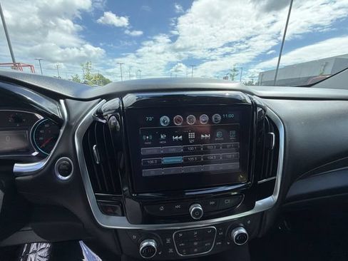 Used 2018 Chevrolet Traverse Premier AWD/4WD image 16