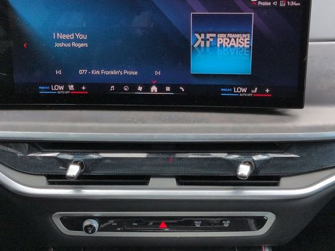 Used 2025 BMW X5 sDrive40i w/ Climate Comfort Package RWD image 18