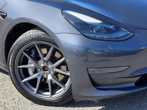 Used 2021 Tesla Model 3 Long Range AWD/4WD image 9