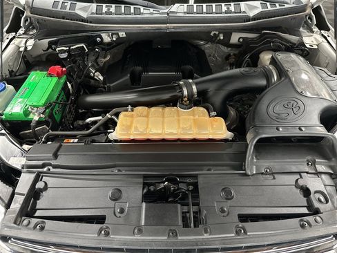 Used 2018 Ford F150 Lariat w/ Max Trailer Tow Package image 36