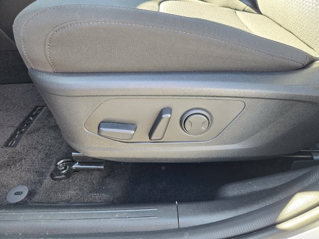 Used 2026 Kia Sportage LX w/ LX Convenience Package FWD image 15