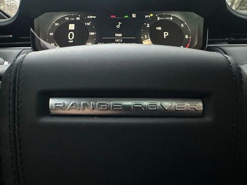 Used 2023 Land Rover Range Rover Sport SE image 19
