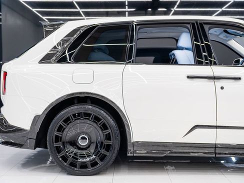 Used 2026 Rolls-Royce Cullinan image 12
