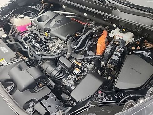 Used 2019 Toyota RAV4 LE w/ Carpet Mat Package AWD/4WD image 37