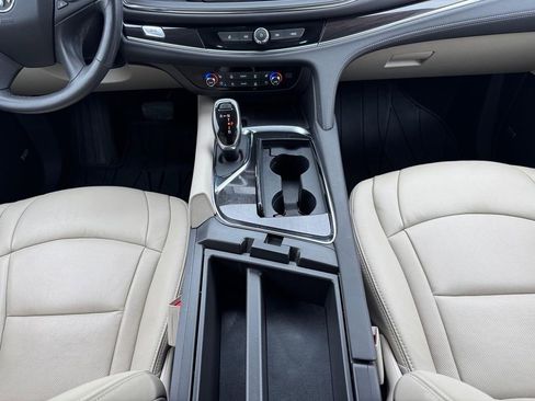 Used 2020 Buick Enclave Premium w/ Surround and Sites Package AWD/4WD image 15