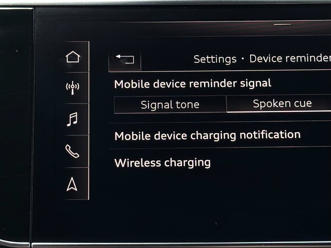 Used 2019 Audi Q8 Prestige w/ Luxury Package AWD/4WD image 22