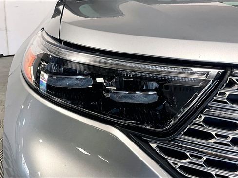 Used 2024 Ford Explorer Limited image 28