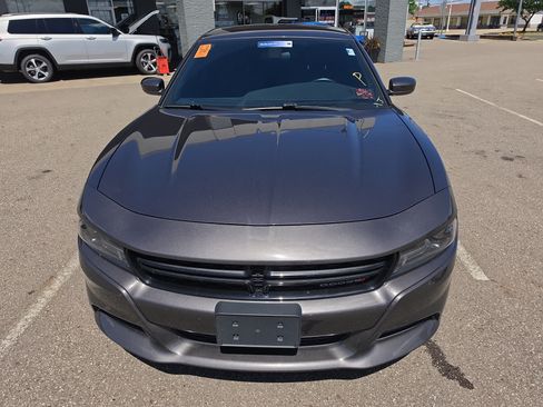 Used 2020 Dodge Charger SXT RWD image 8