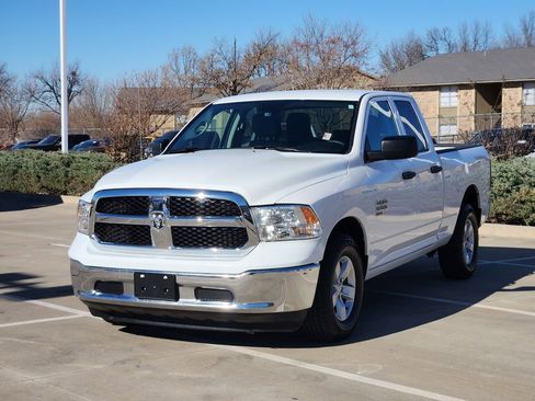 Used 2024 RAM 1500 Classic SLT image 3