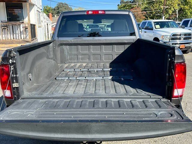 Used 2016 RAM 2500 Tradesman w/ Popular Equipment Group AWD/4WD image 9